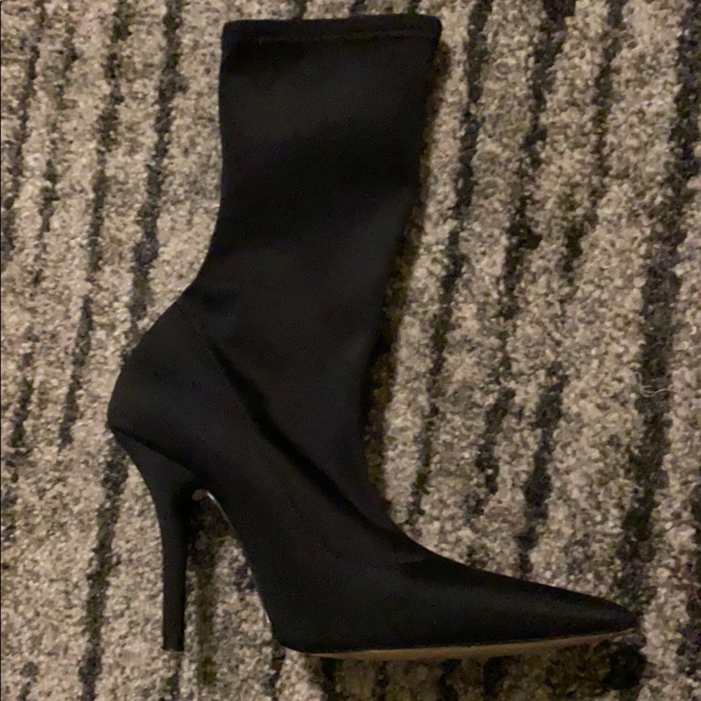 Woman boots.